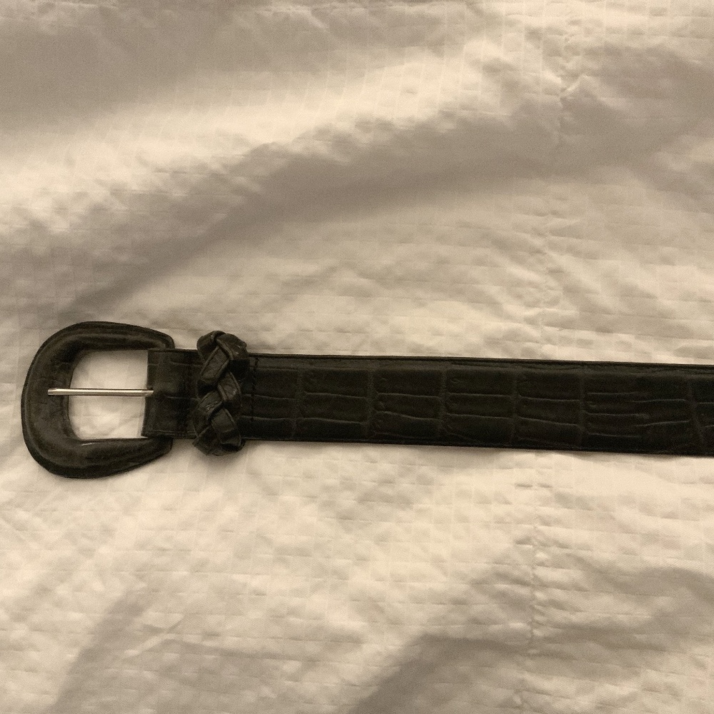 Women’s Black Saddle Leather Brighton Belt size M